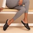 Strive Women's Vienna Slippers - Black Zebrine